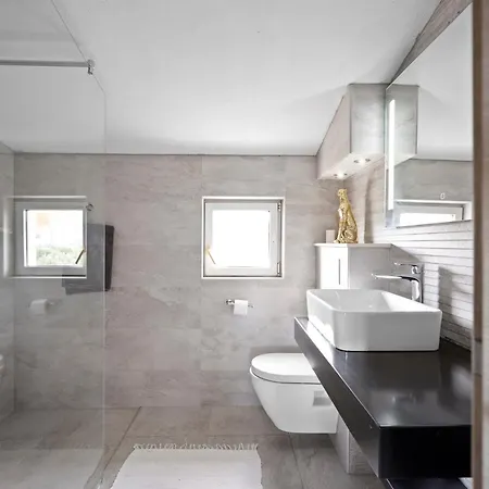 公寓 Valentina 特罗吉尔